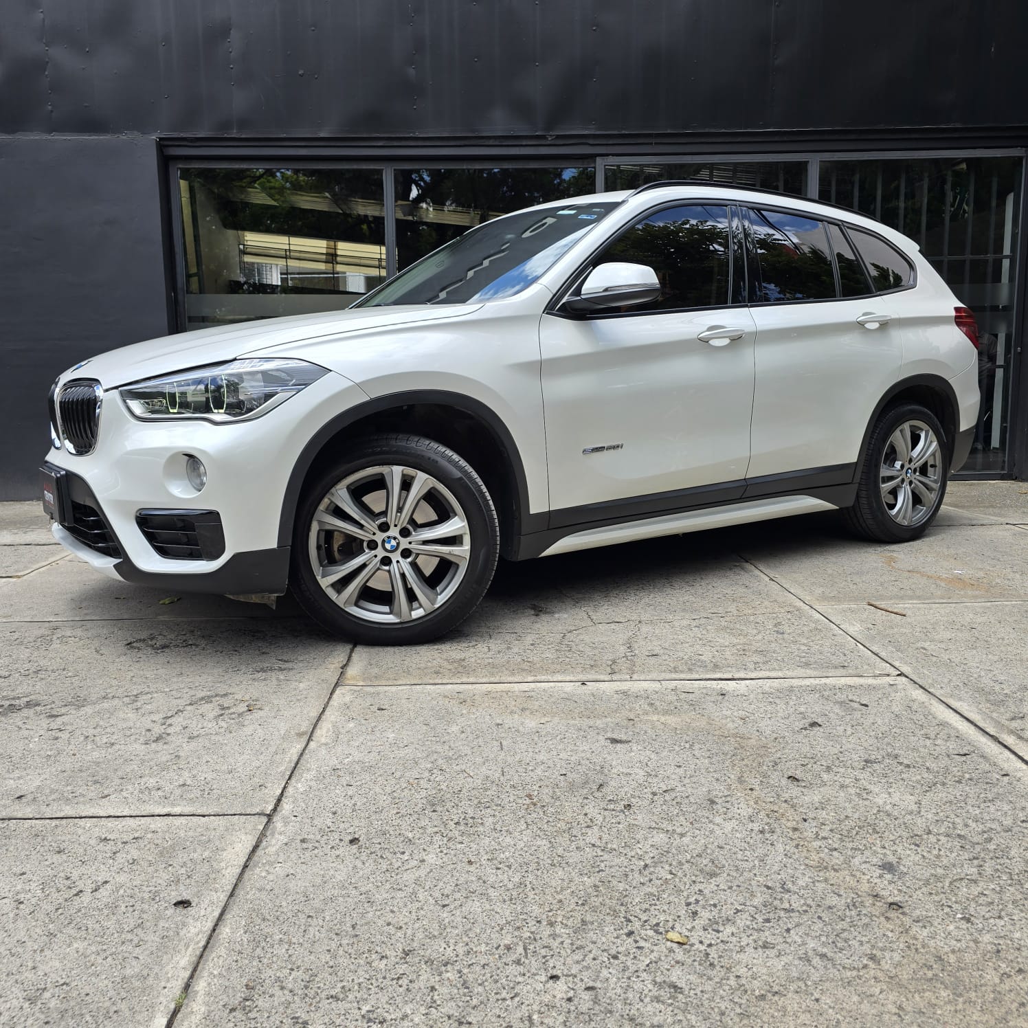vehicle-thumb-image